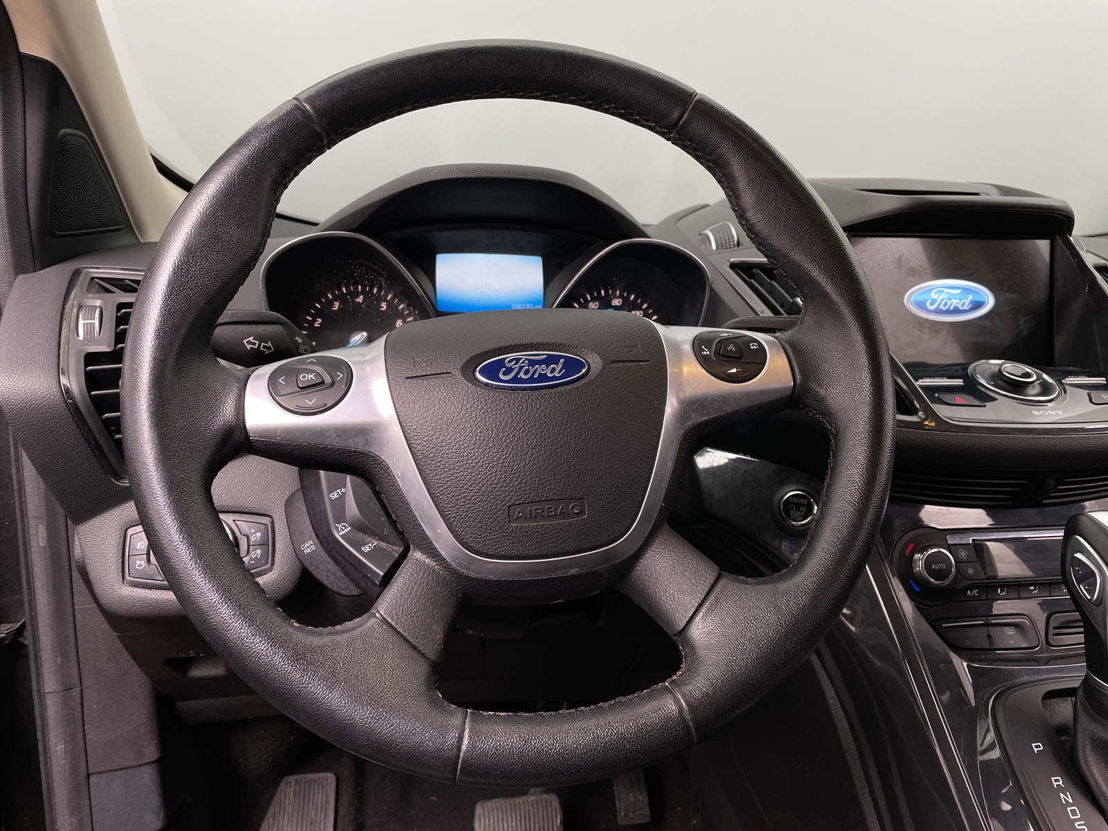 Thumbnail: 2016 Ford Escape - 4