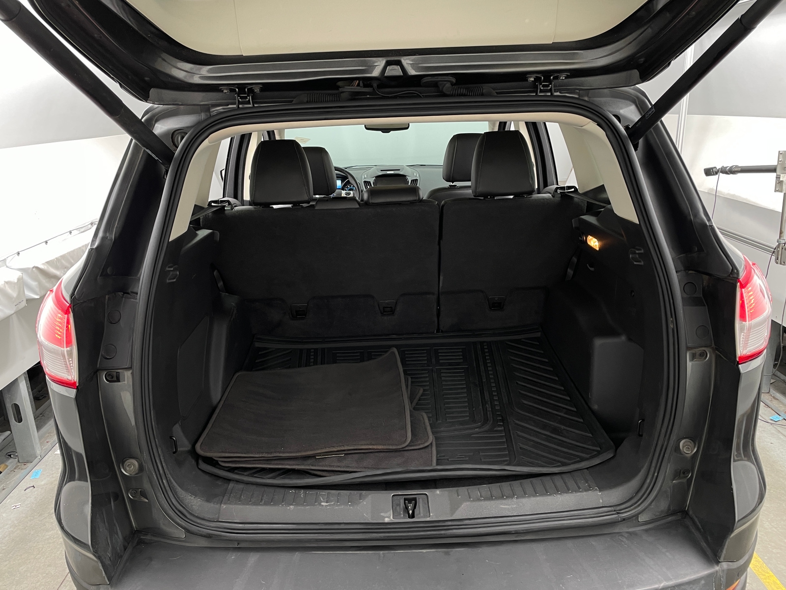 Thumbnail: 2016 Ford Escape - 6