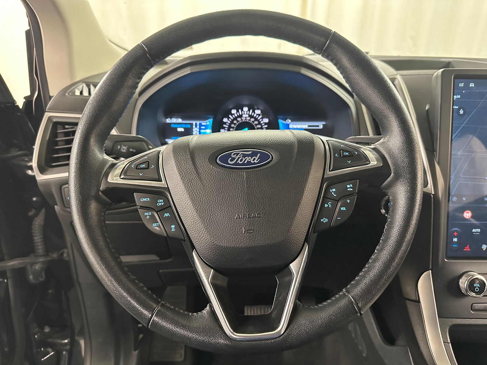 Thumbnail: 2024 Ford Edge - 4