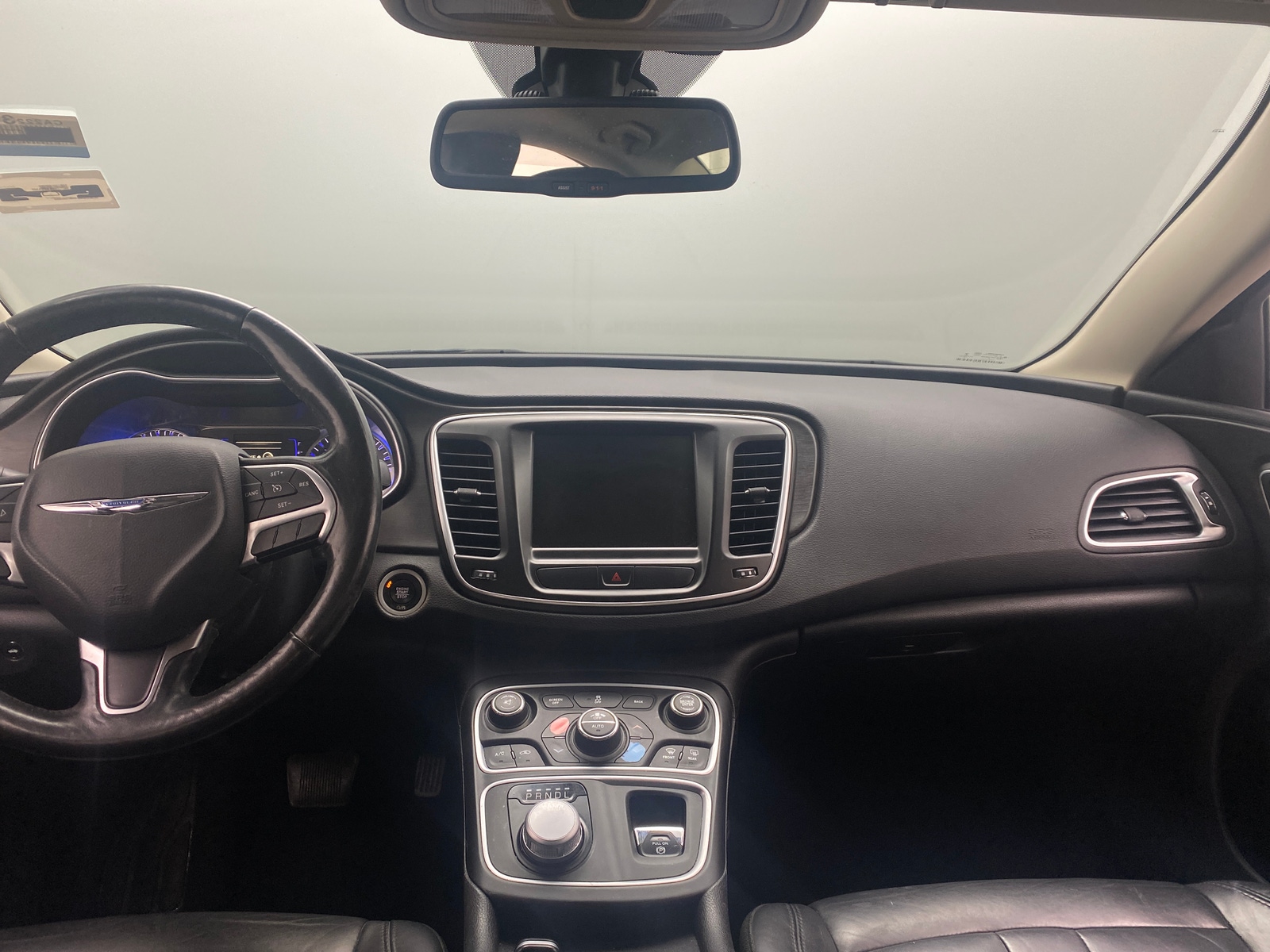 Thumbnail: 2017 Chrysler 200 - 2