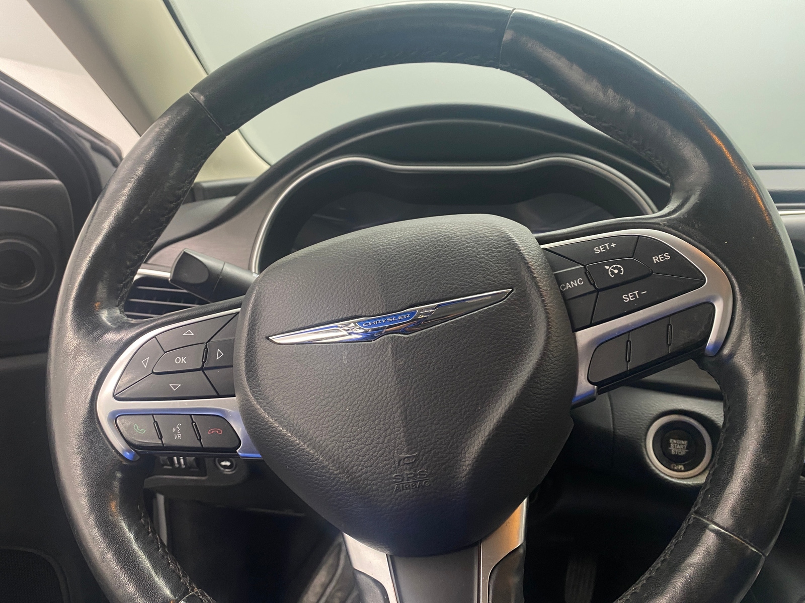 Thumbnail: 2017 Chrysler 200 - 4