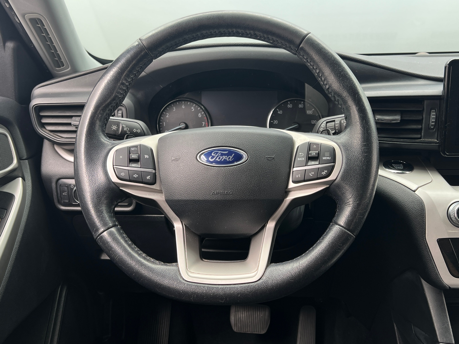 Thumbnail: 2020 Ford Explorer - 5