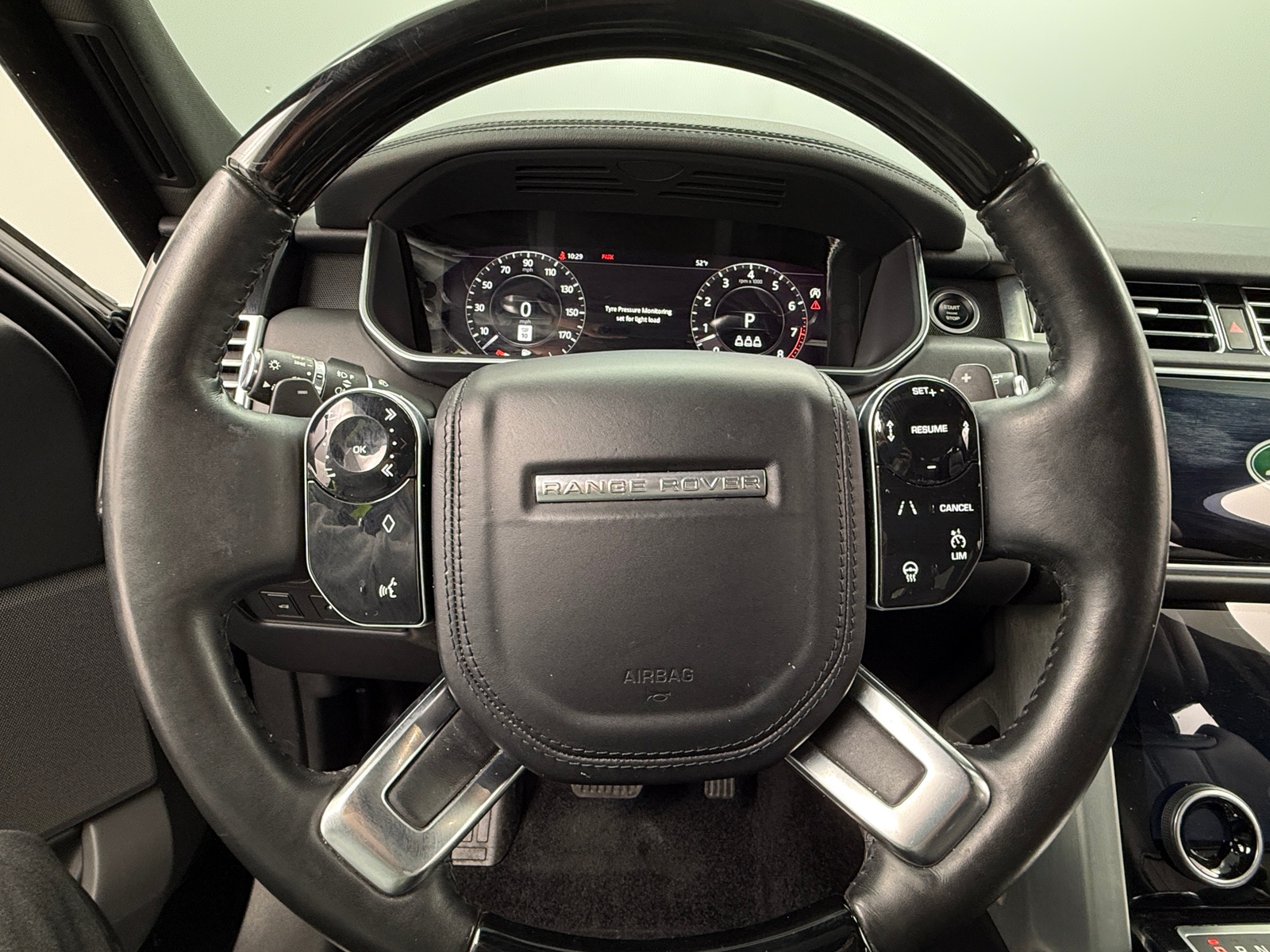 Thumbnail: 2020 Land Rover Range Rover - 4