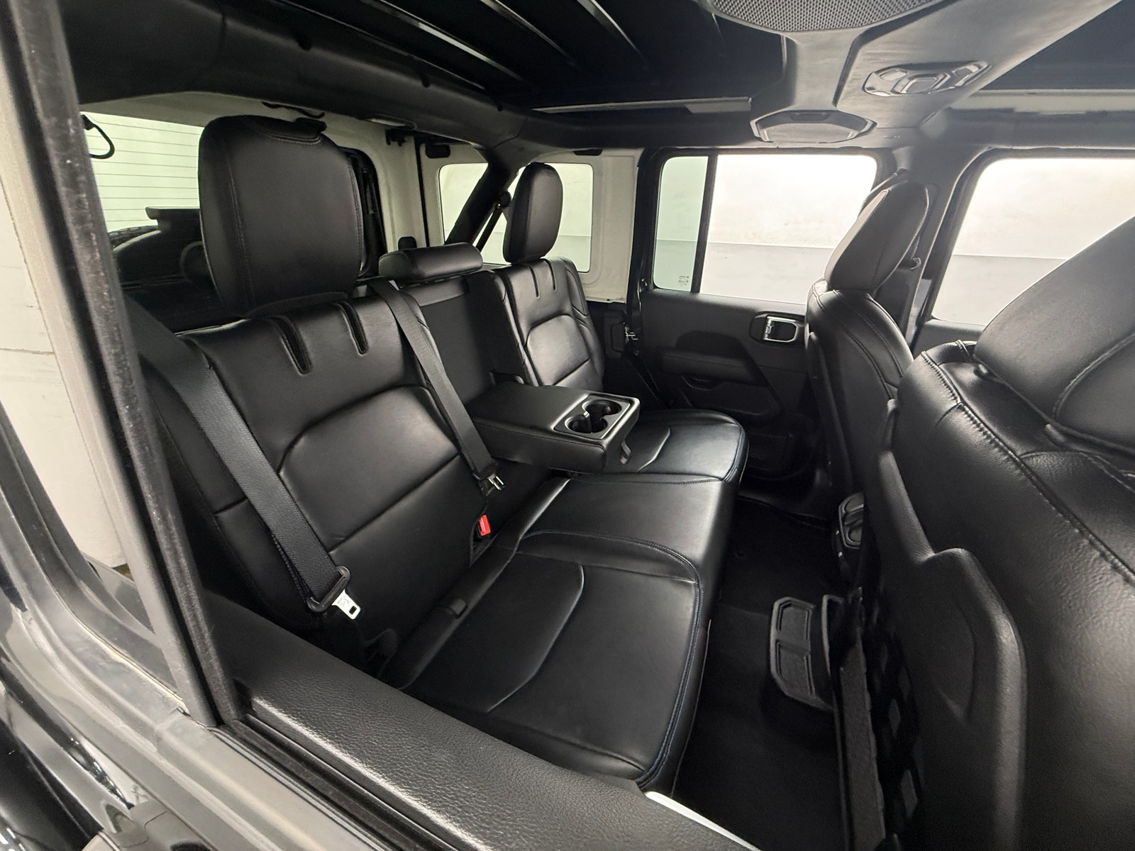 Thumbnail: 2021 Jeep Wrangler - 6