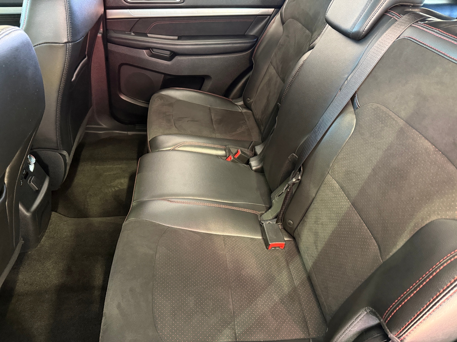 Thumbnail: 2018 Ford Explorer - 6