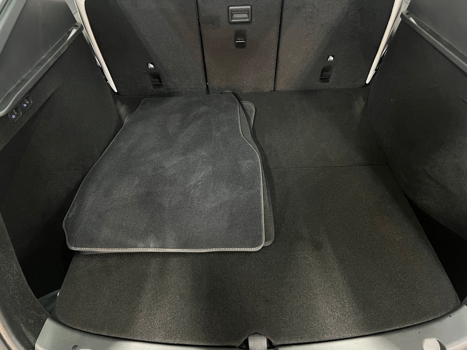 Thumbnail: 2023 Tesla Model Y - 6