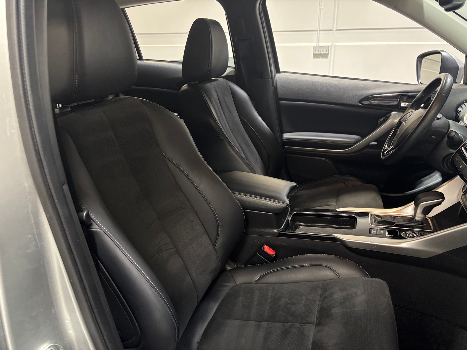 Thumbnail: 2024 Mitsubishi Eclipse Cross - 2