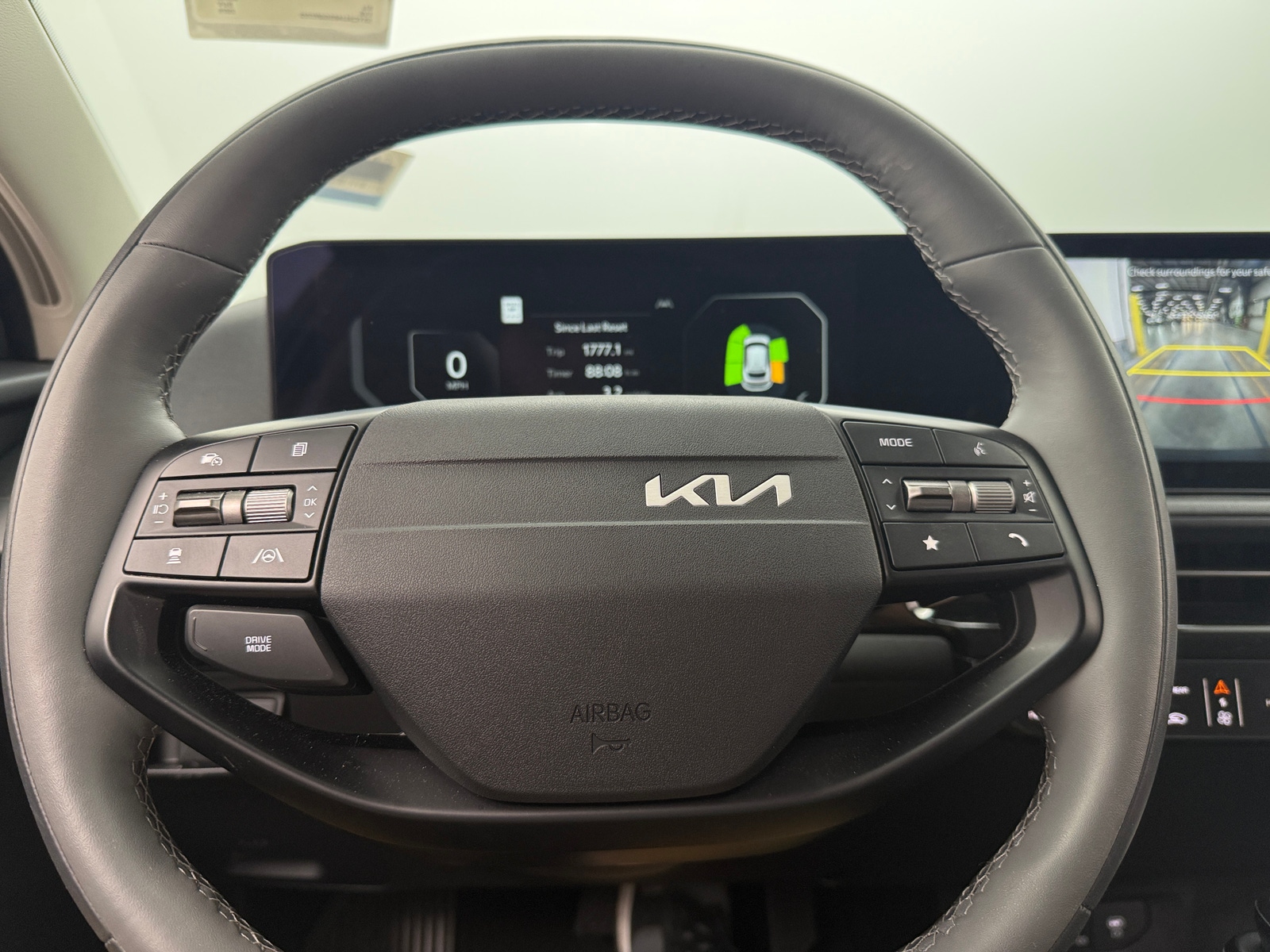 Thumbnail: 2025 Kia EV6 - 5