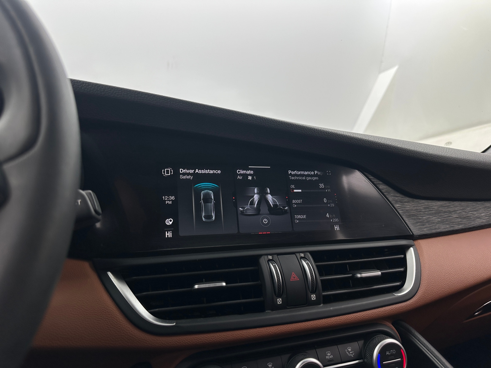 Thumbnail: 2020 Alfa Romeo Giulia - 3