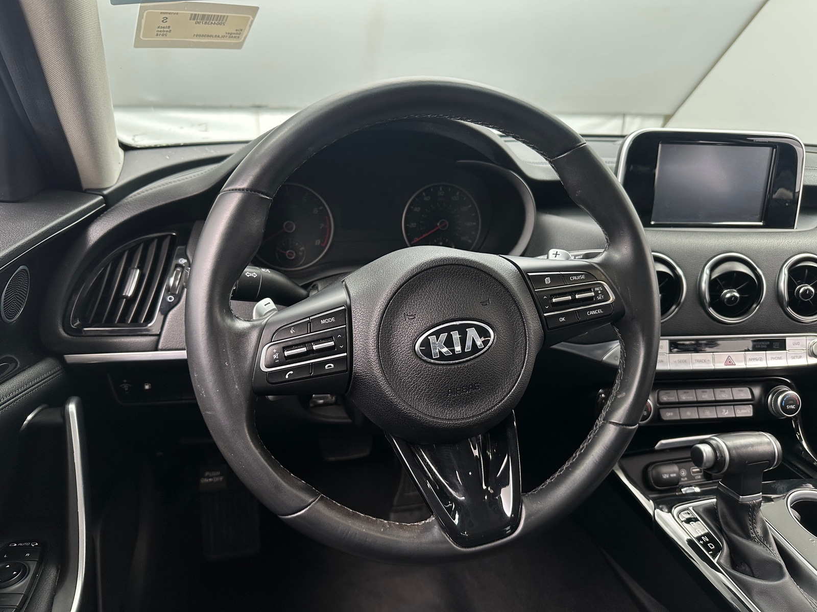 Thumbnail: 2018 Kia Stinger - 4