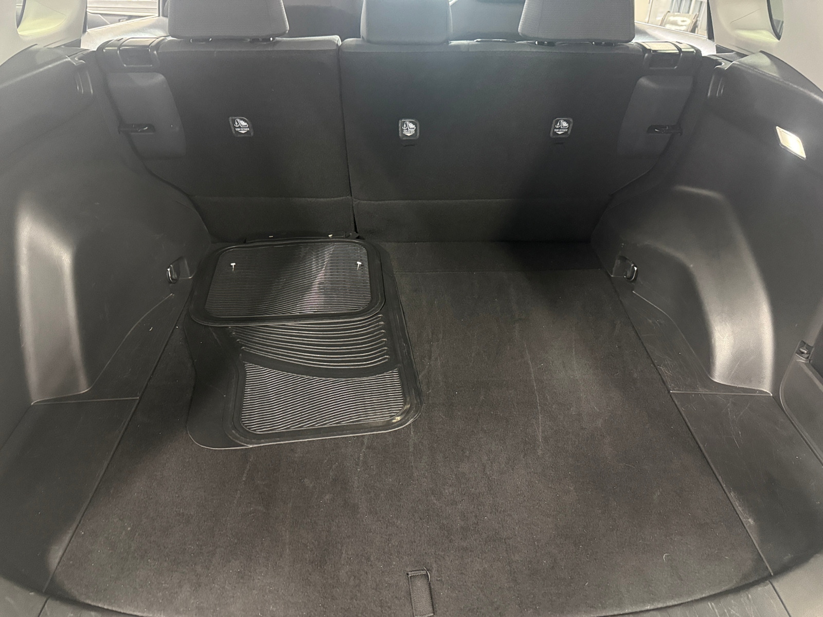 Thumbnail: 2025 Toyota RAV4 - 7