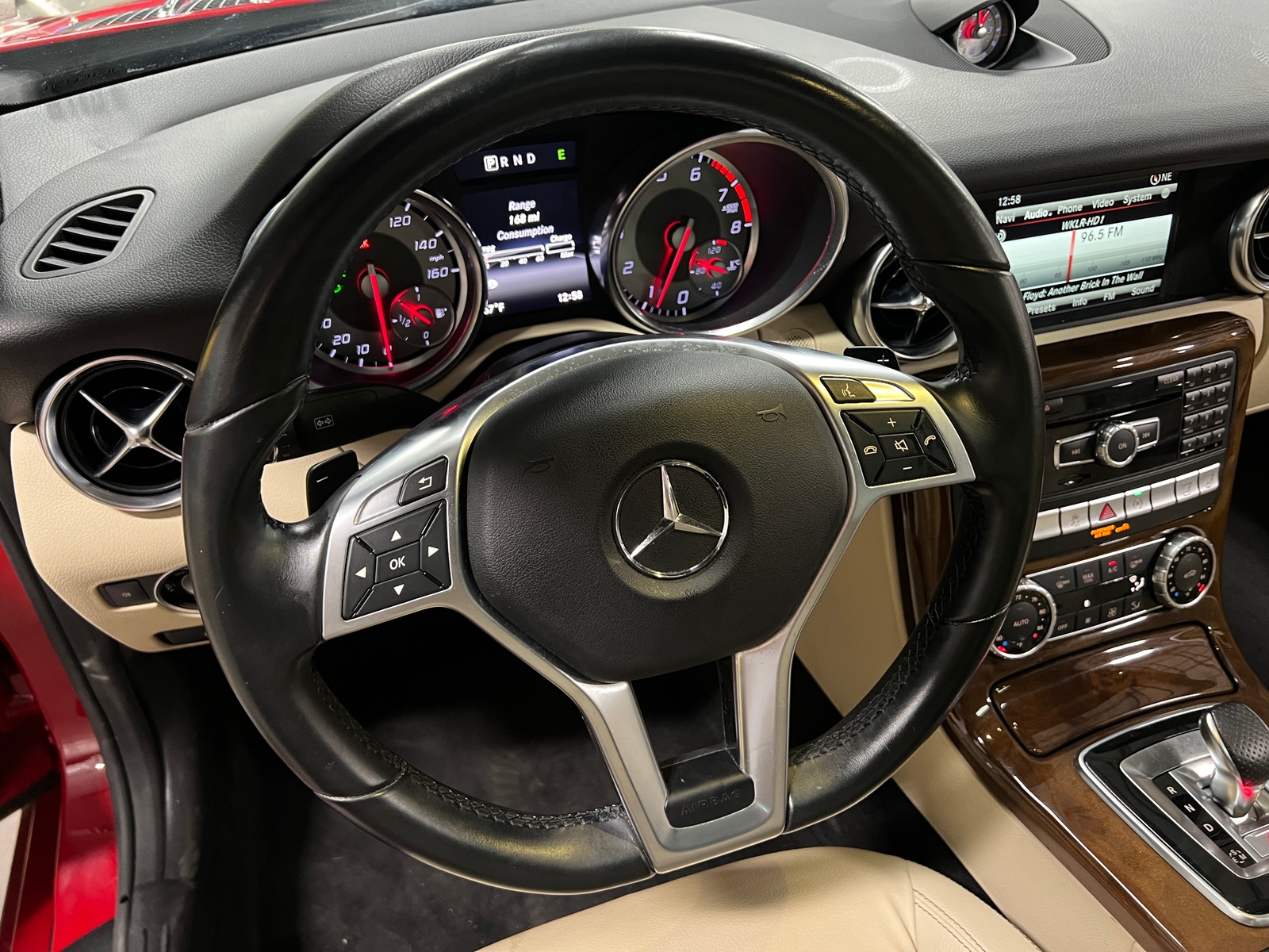 Thumbnail: 2016 Mercedes-Benz SLK - 3