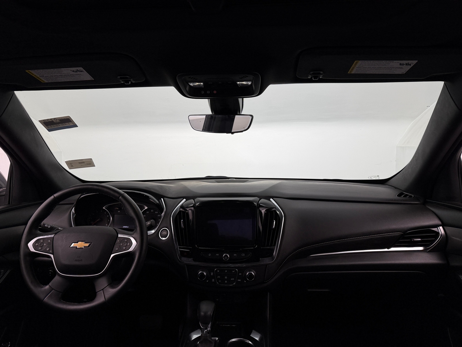 Thumbnail: 2023 Chevrolet Traverse - 2