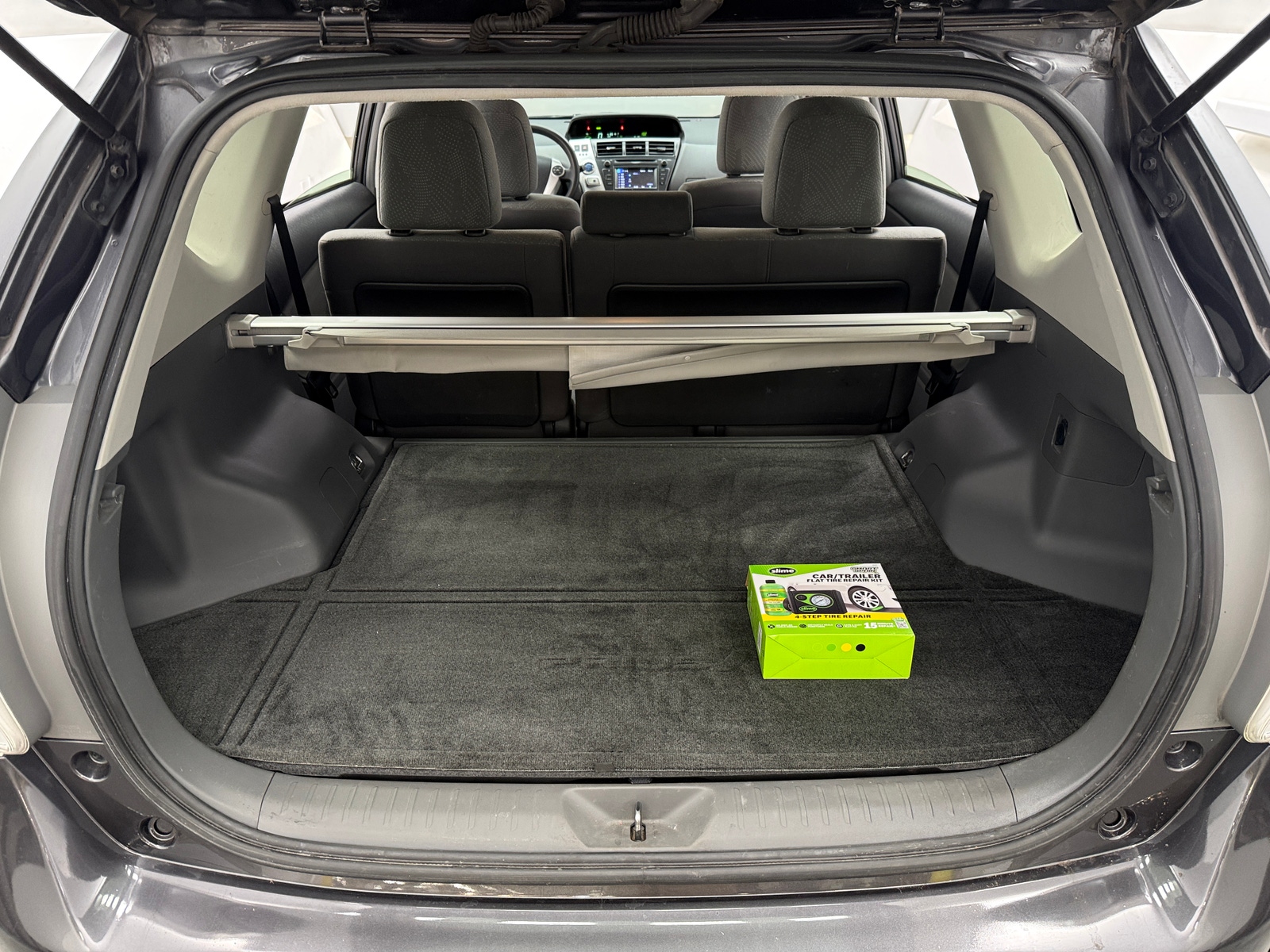 Thumbnail: 2014 Toyota Prius v - 7