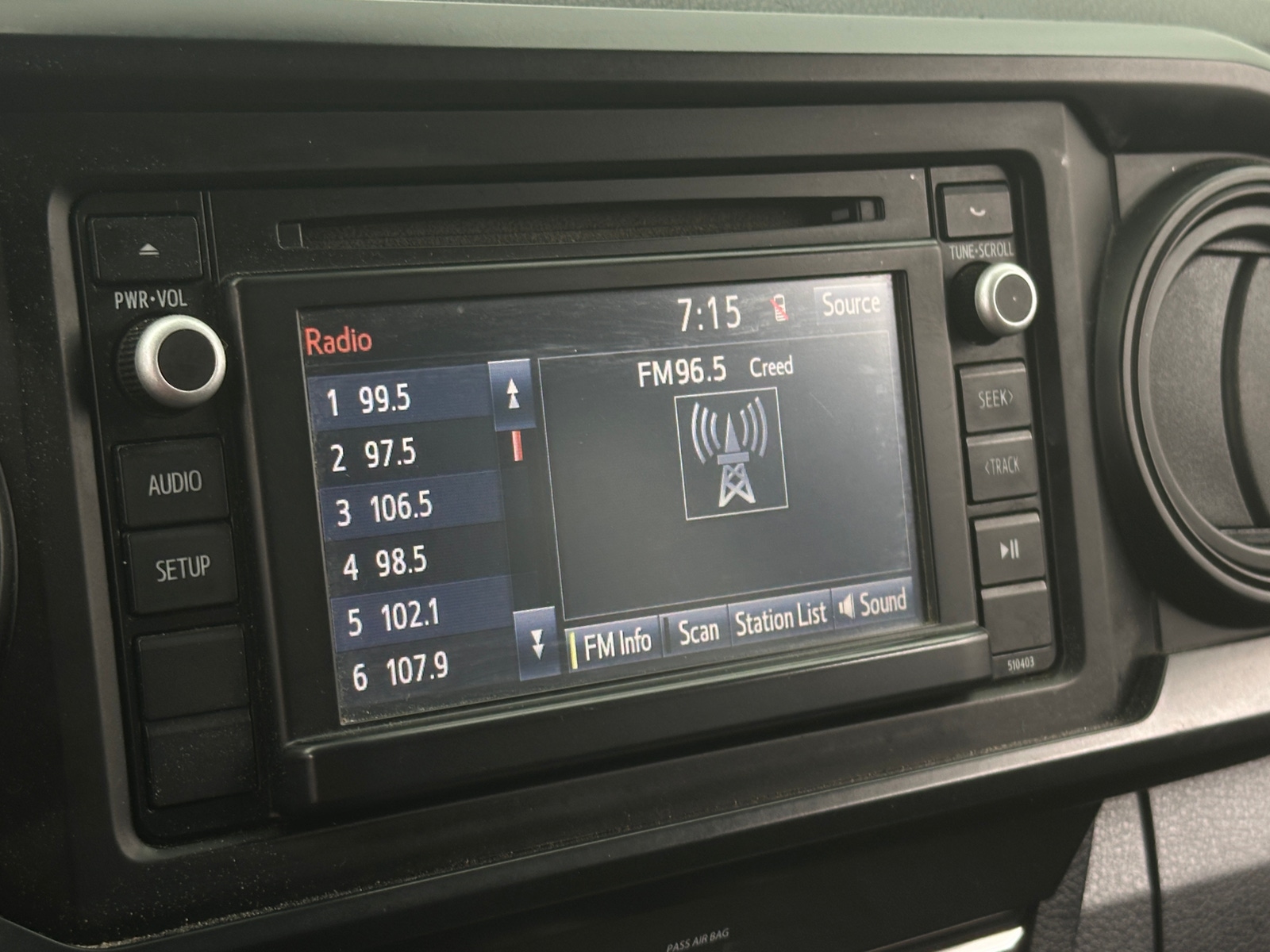 Thumbnail: 2019 Toyota Tacoma - 4