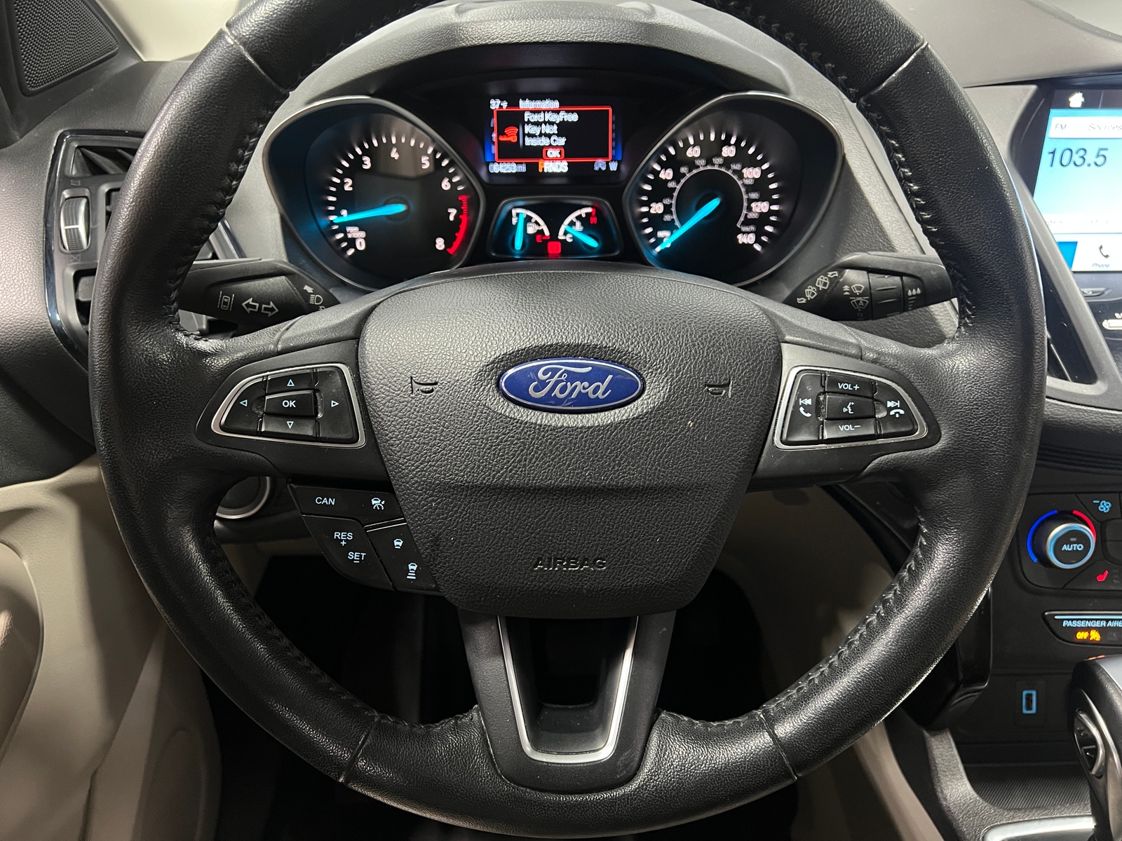 Thumbnail: 2019 Ford Escape - 4