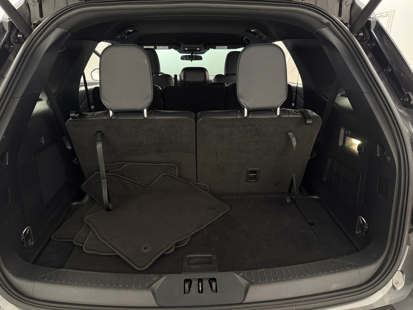 Thumbnail: 2025 Ford Explorer - 6