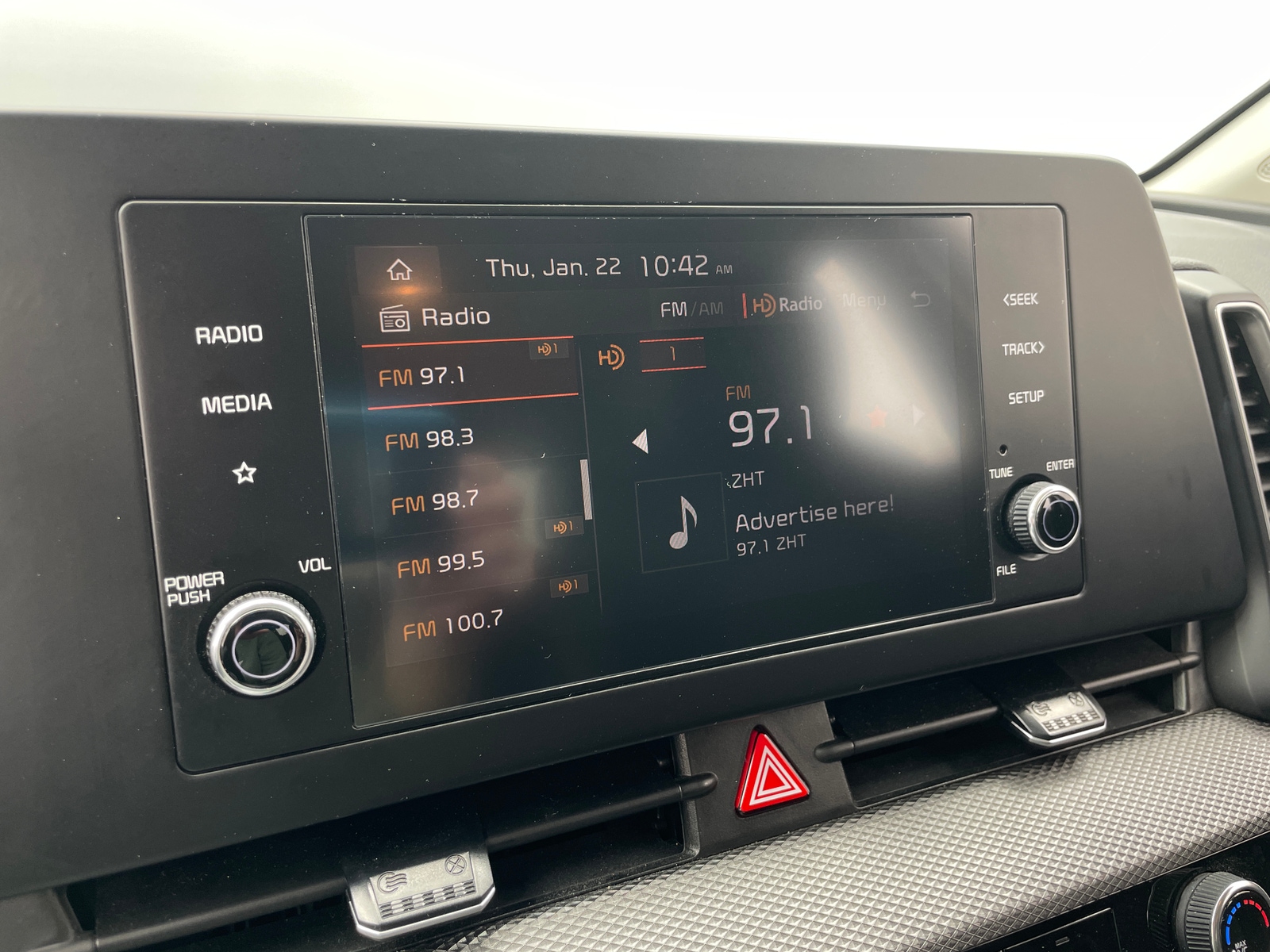 Thumbnail: 2024 Kia Sportage - 4