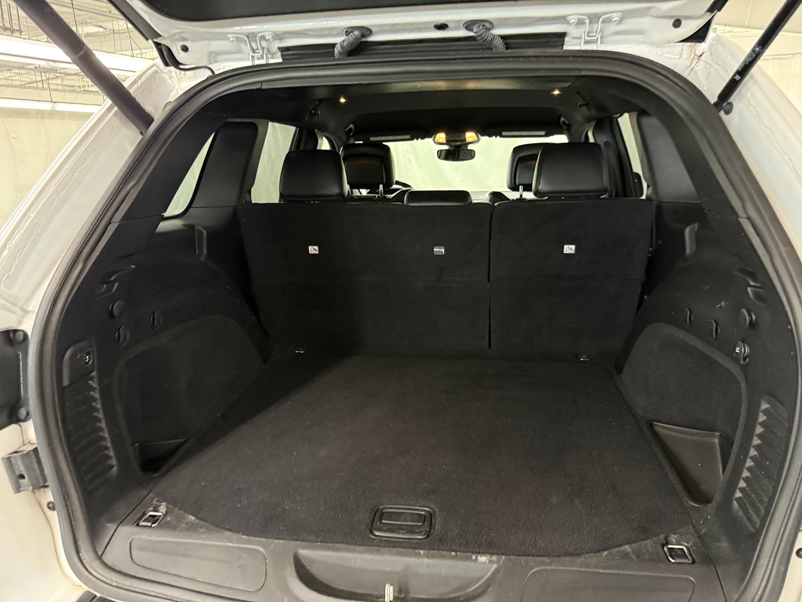 Thumbnail: 2019 Jeep Grand Cherokee - 6