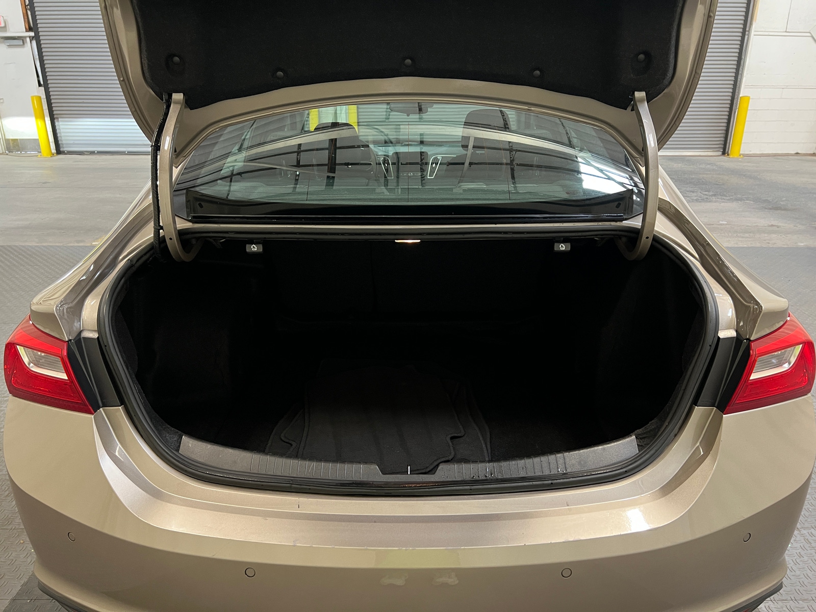 Thumbnail: 2024 Chevrolet Malibu - 7