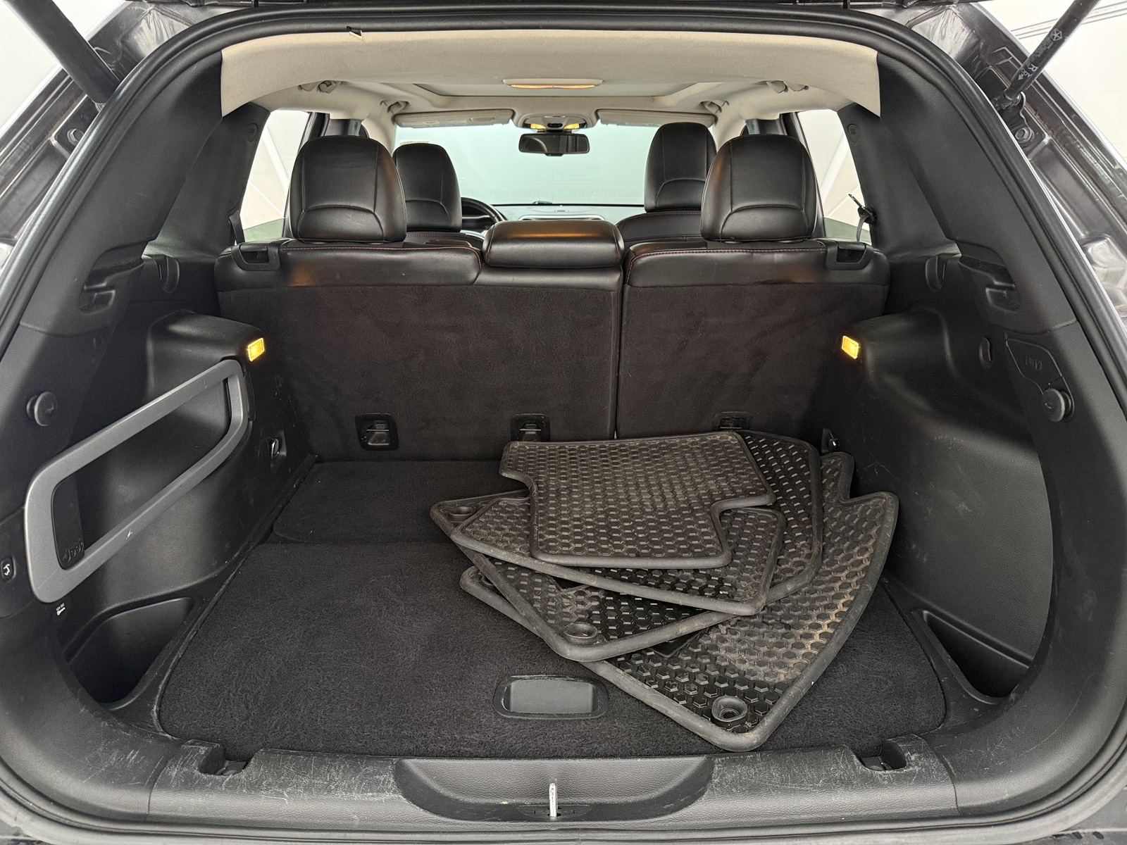 Thumbnail: 2016 Jeep Cherokee - 7