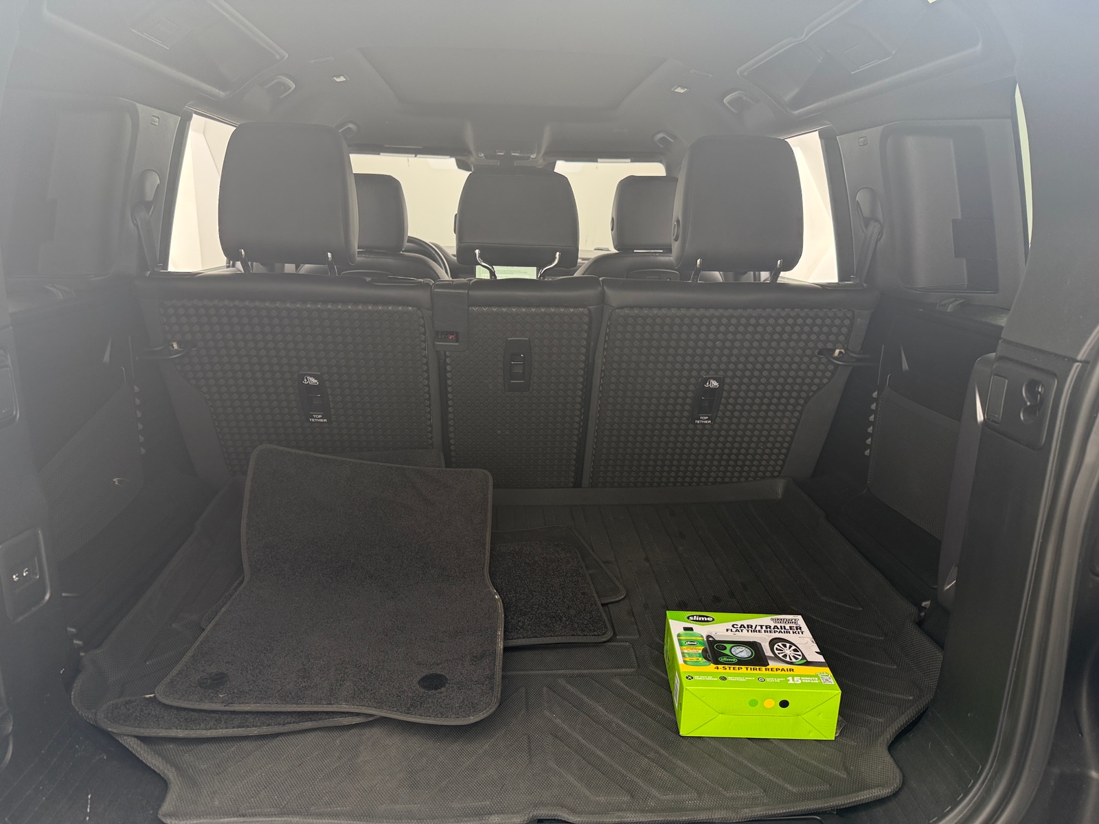 Thumbnail: 2022 Land Rover Defender - 6