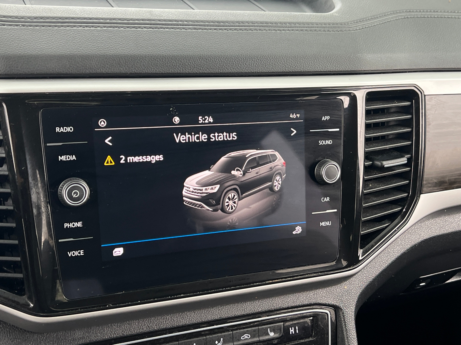 Thumbnail: 2023 Volkswagen Atlas - 3