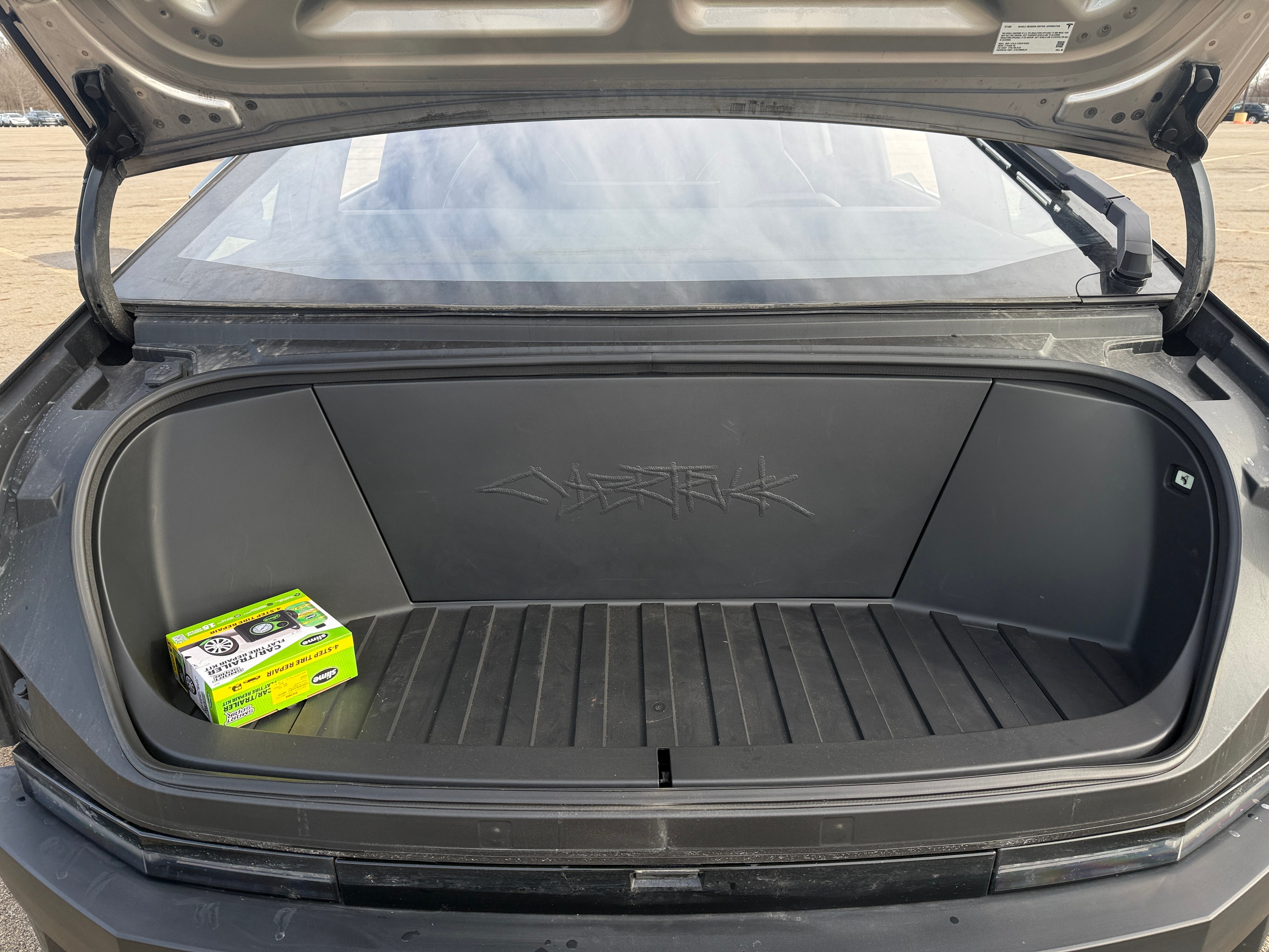 2025 Tesla Cybertruck