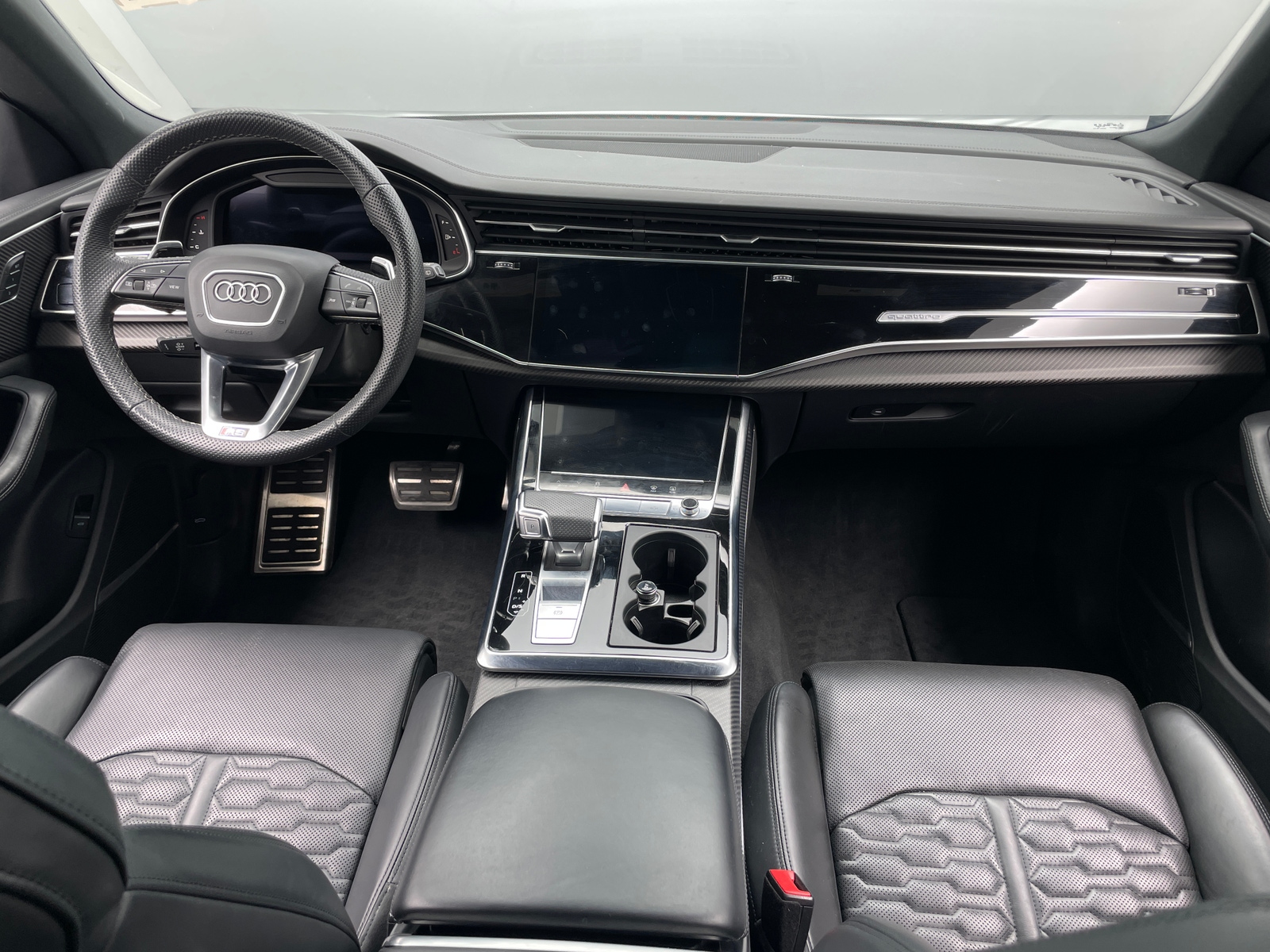 Thumbnail: 2023 Audi RS Q8 - 2