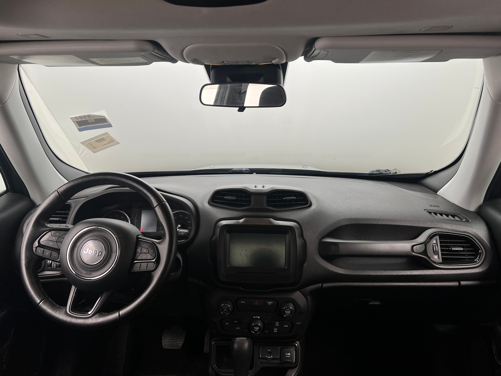 Thumbnail: 2018 Jeep Renegade - 3