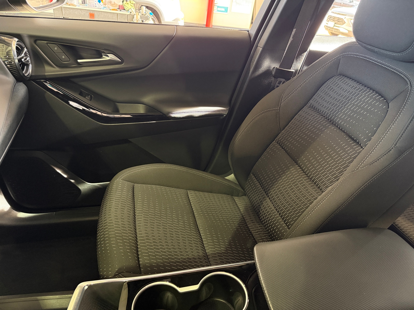 Thumbnail: 2025 Chevrolet Equinox - 2