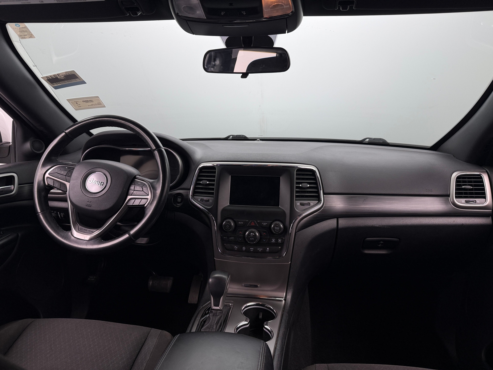 Thumbnail: 2020 Jeep Grand Cherokee - 3