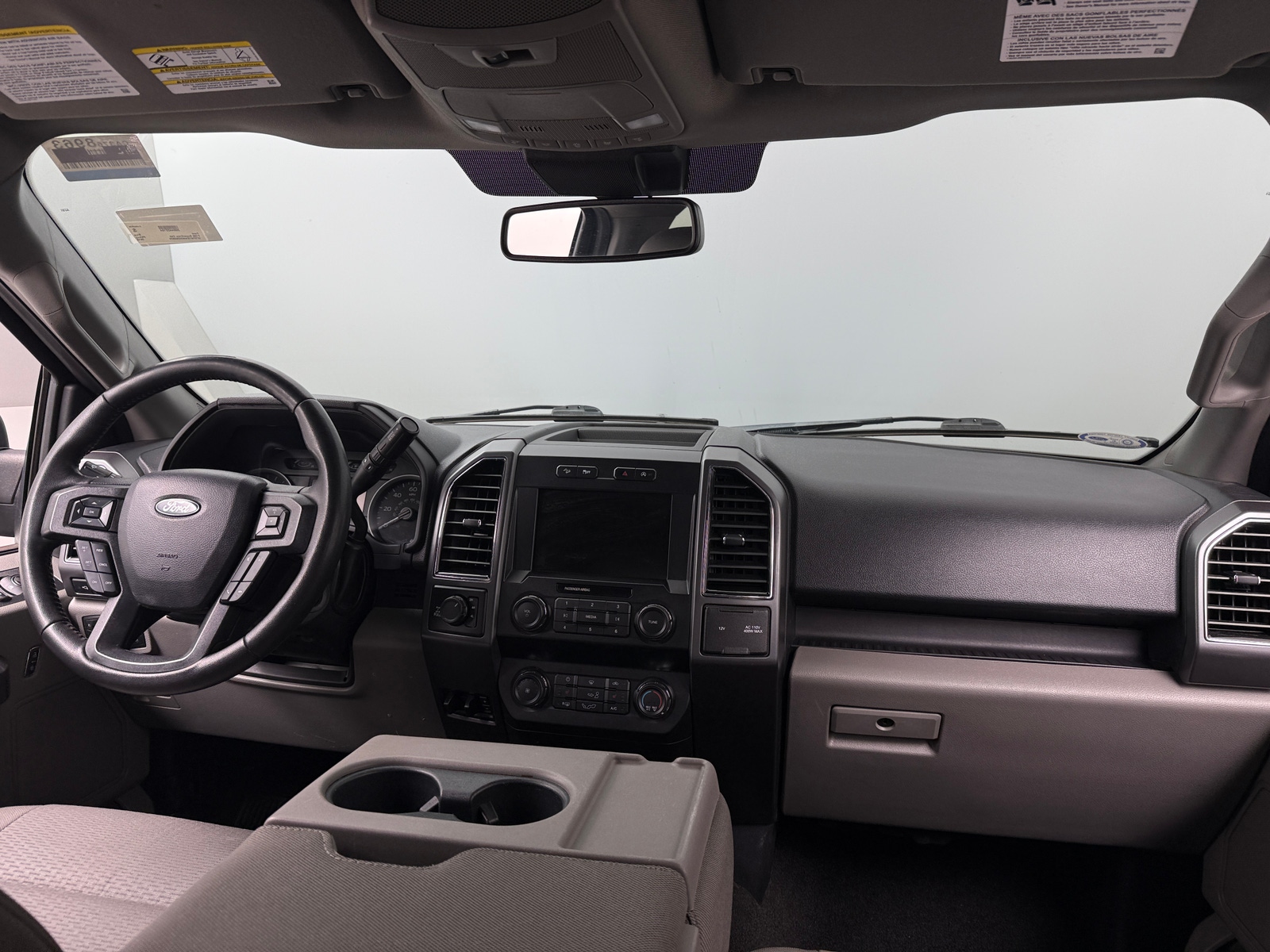 Thumbnail: 2019 Ford Econoline - 3