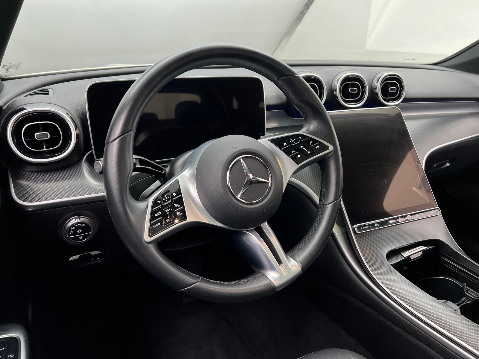 Thumbnail: 2024 Mercedes-Benz C-Class - 4