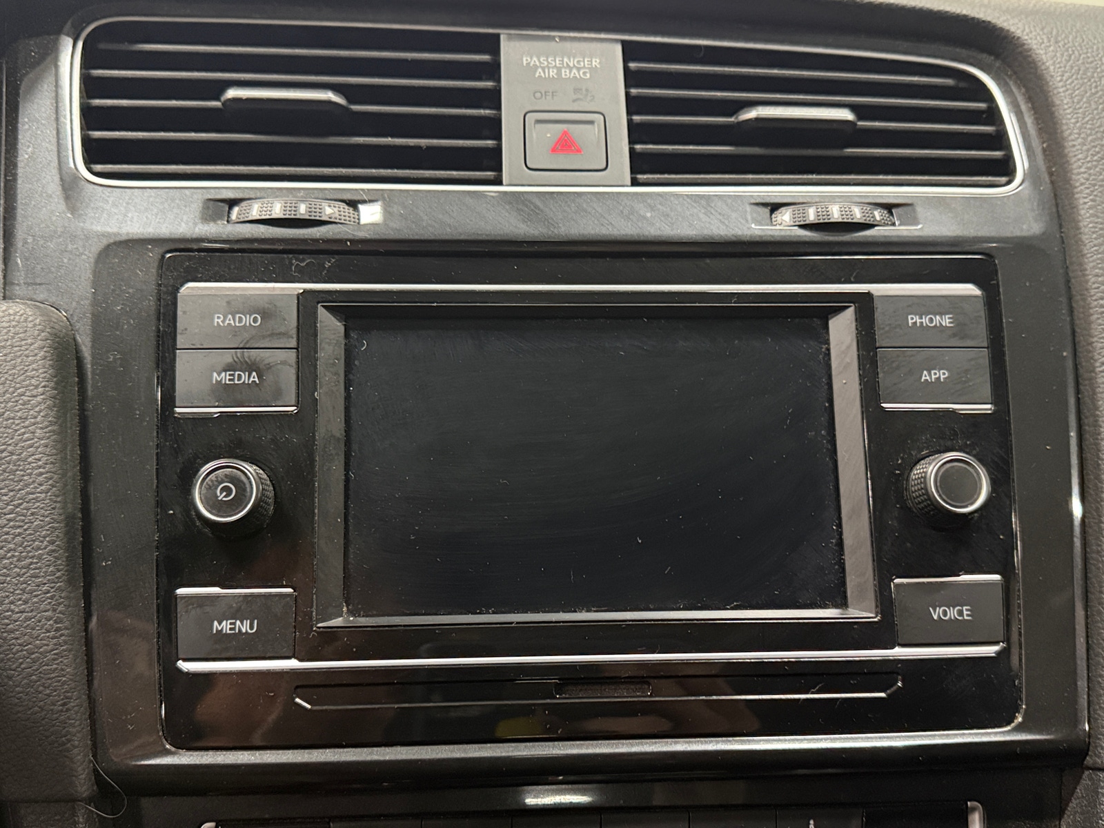 Thumbnail: 2021 Volkswagen Golf - 3