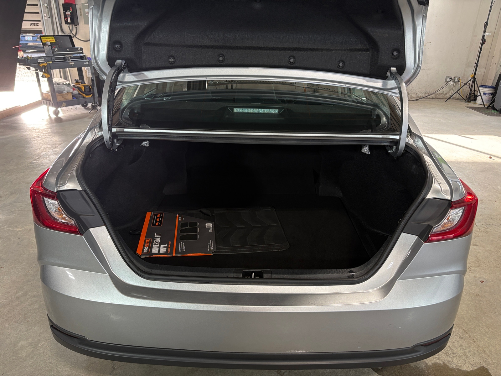 Thumbnail: 2025 Toyota Camry - 7