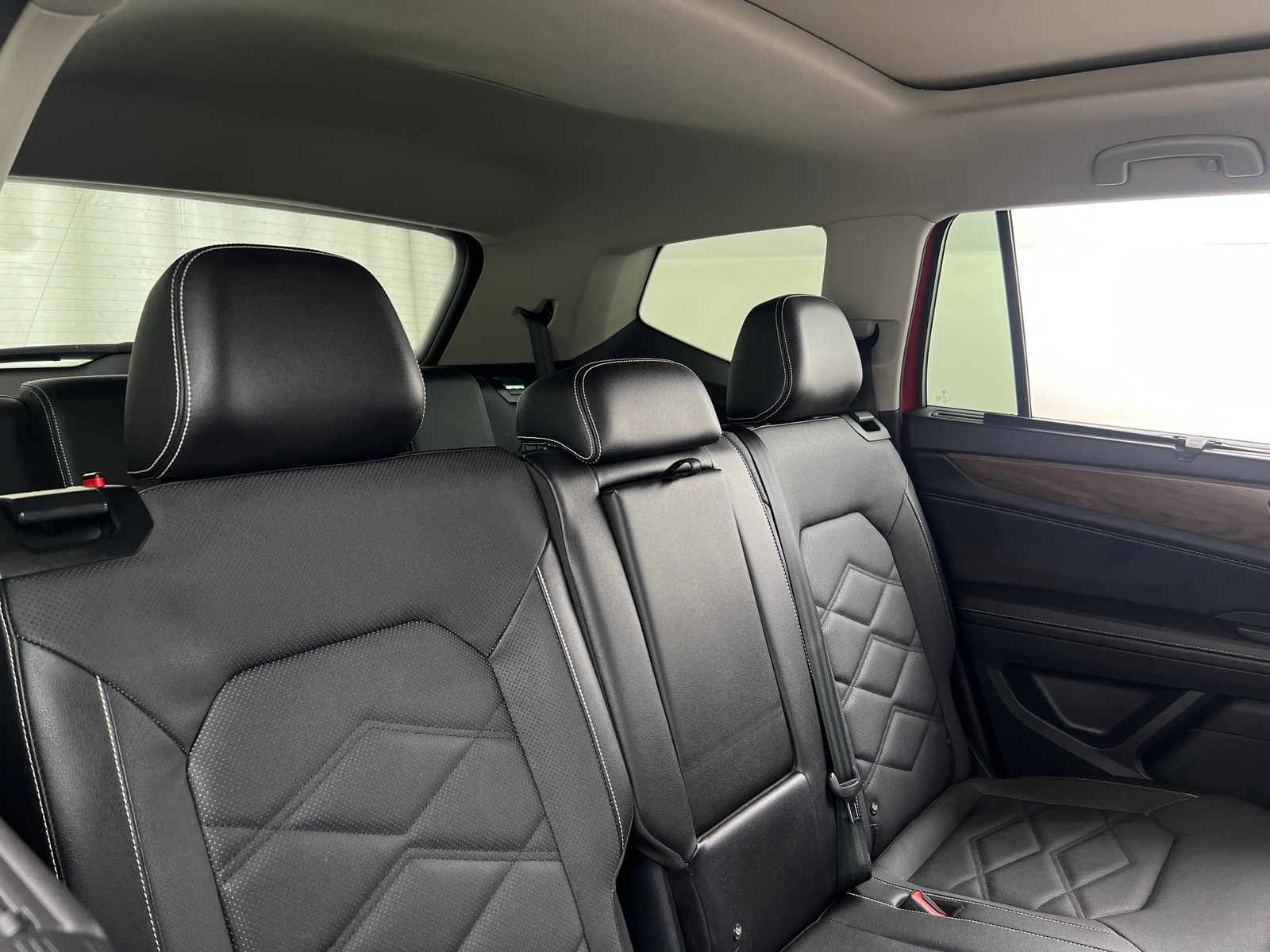 Thumbnail: 2024 Volkswagen Atlas - 5