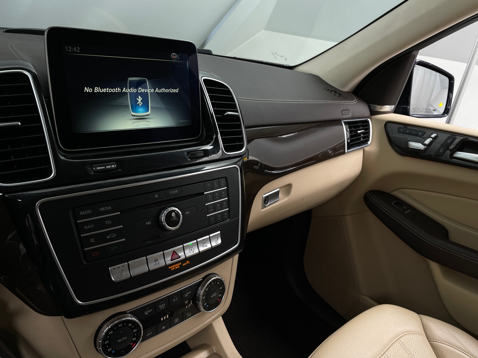 Thumbnail: 2017 Mercedes-Benz GLS - 3