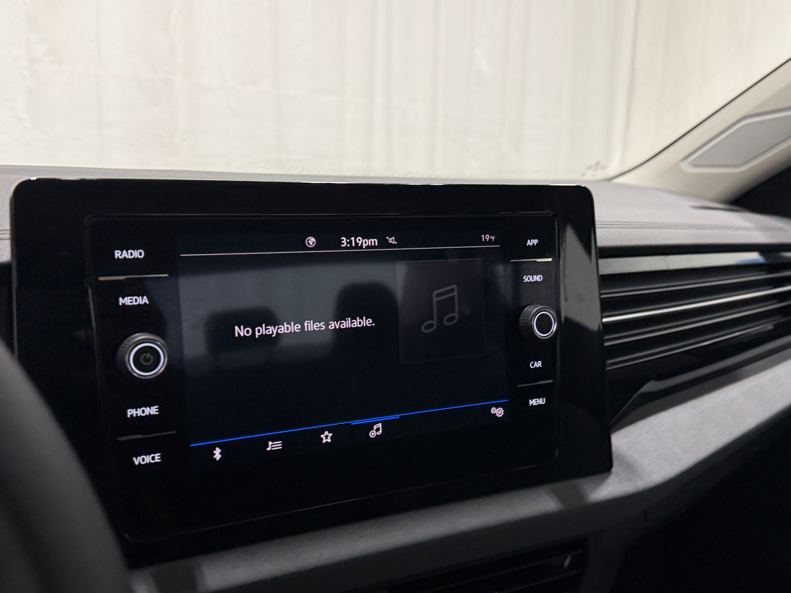 Thumbnail: 2025 Volkswagen Jetta - 3