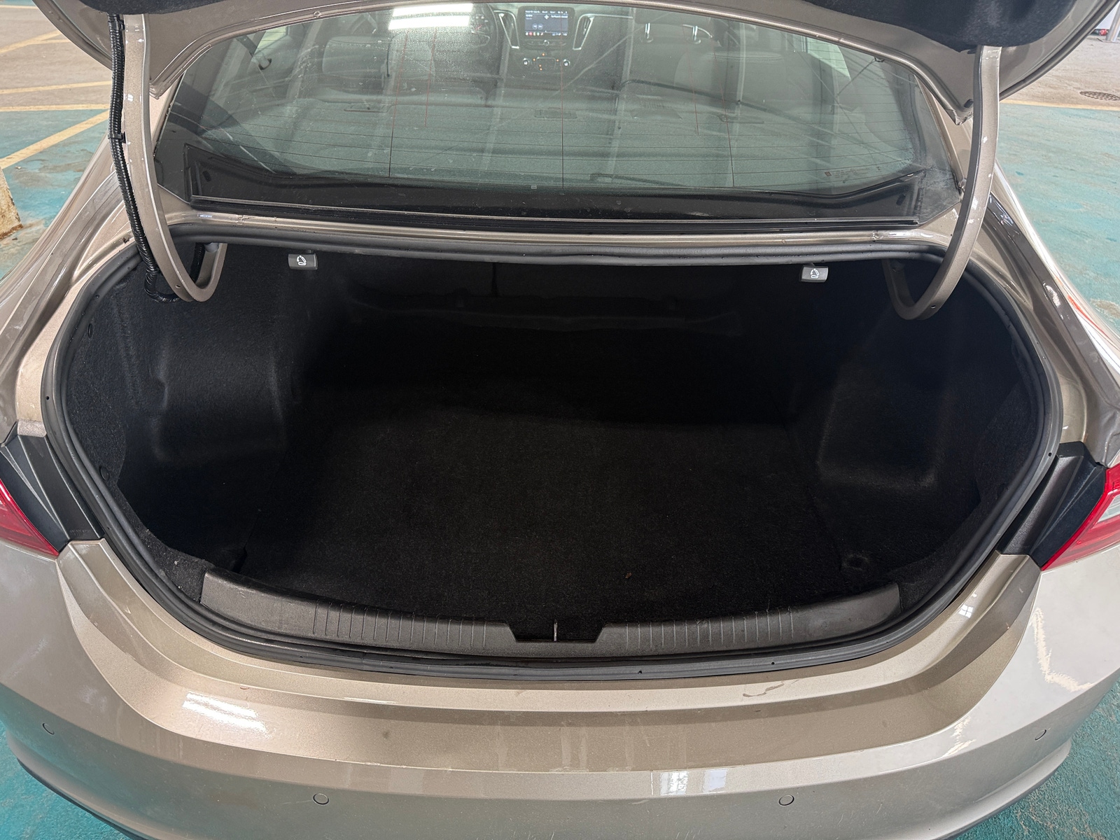 Thumbnail: 2024 Chevrolet Malibu - 7