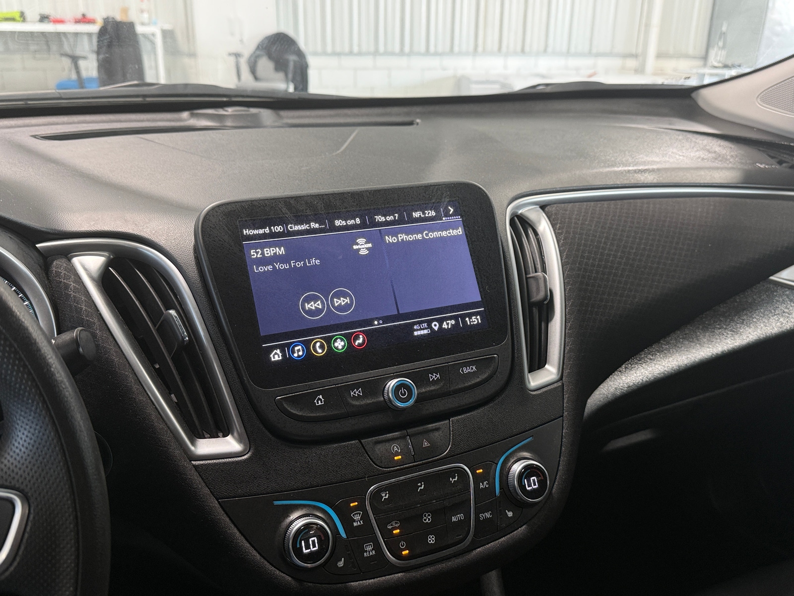 Thumbnail: 2024 Chevrolet Malibu - 4