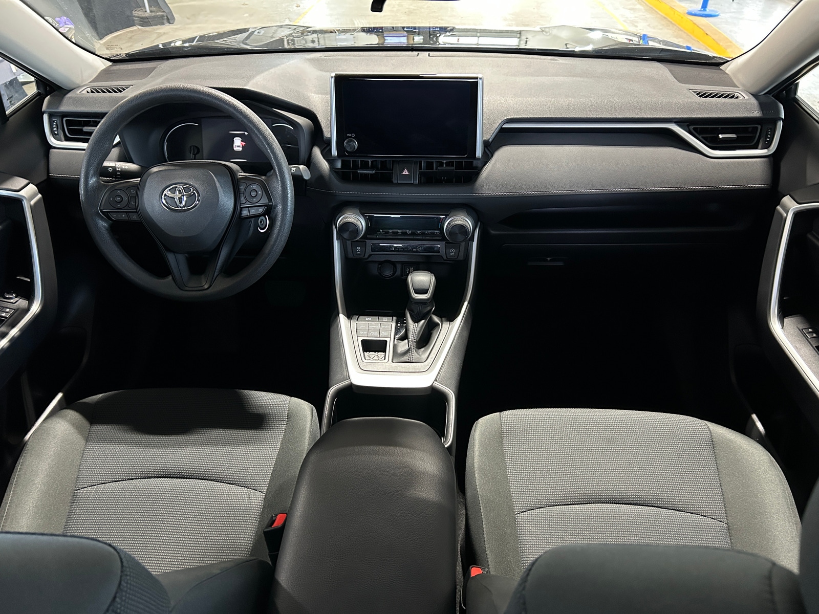 Thumbnail: 2025 Toyota RAV4 - 3