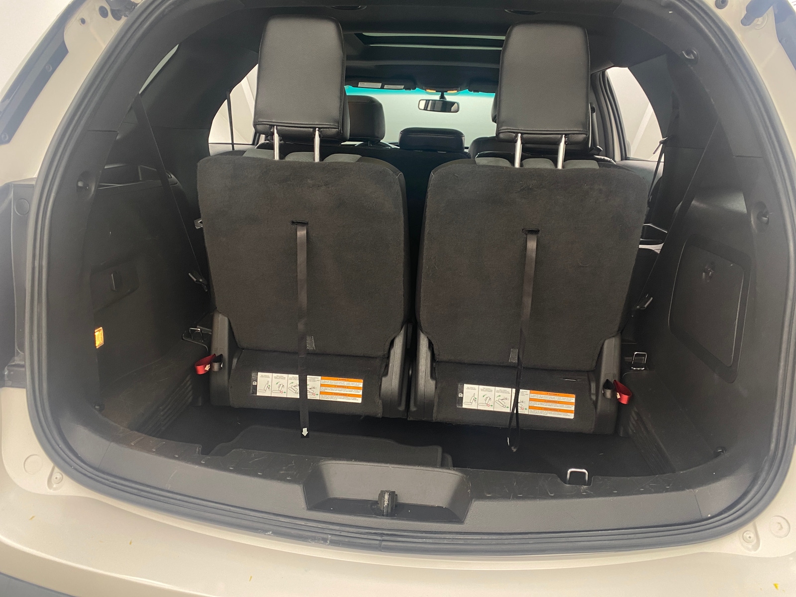 Thumbnail: 2015 Ford Explorer - 7