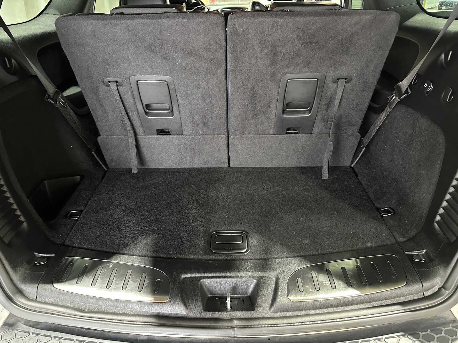 Thumbnail: 2020 Dodge Durango - 6