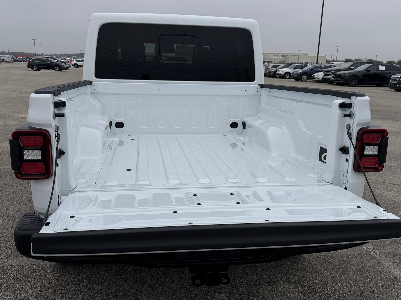 Thumbnail: 2026 Jeep Gladiator - 6