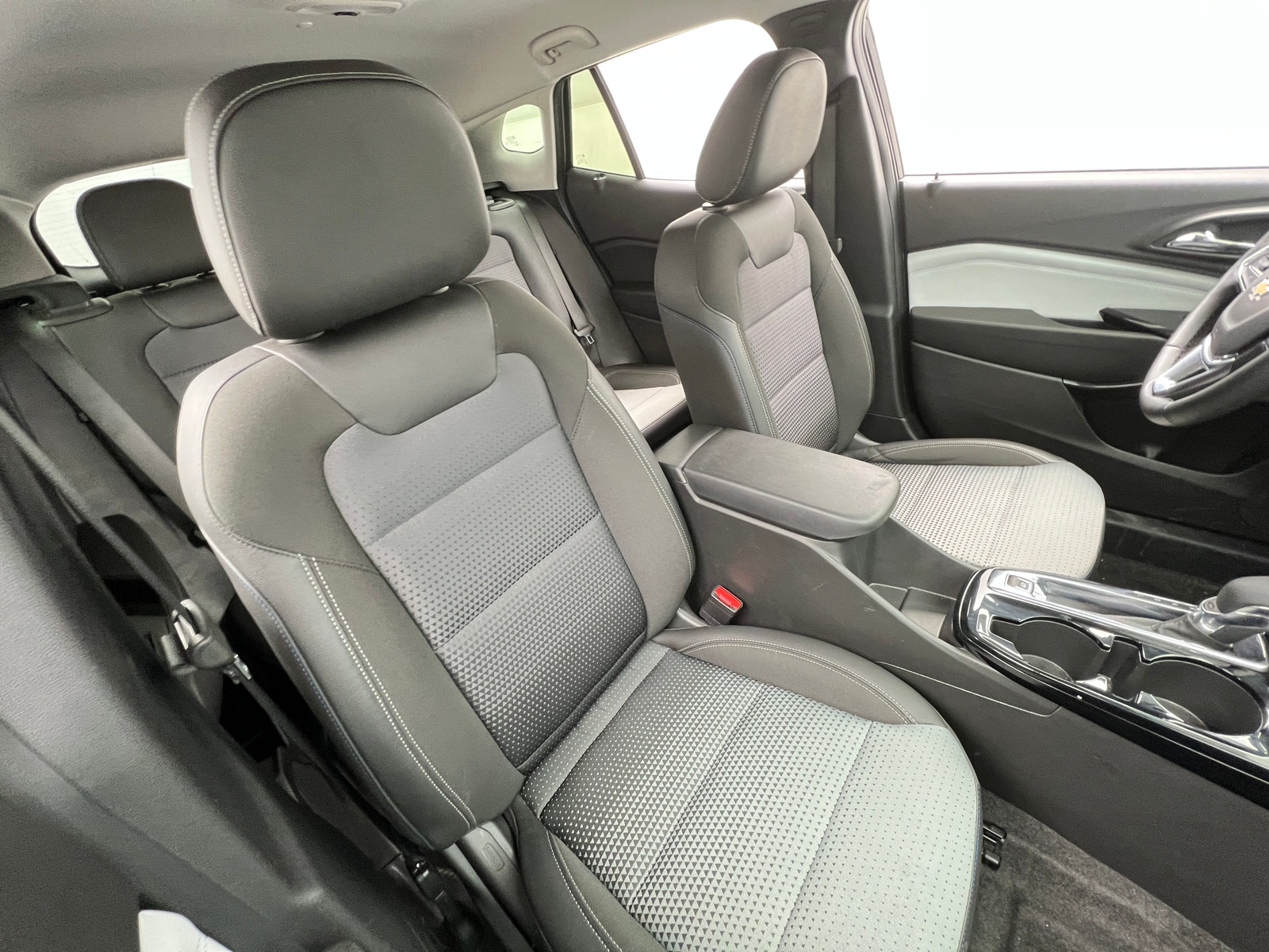 Thumbnail: 2025 Chevrolet Trax - 2