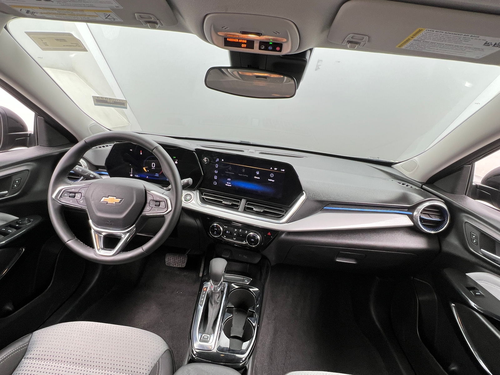 Thumbnail: 2025 Chevrolet Trax - 3