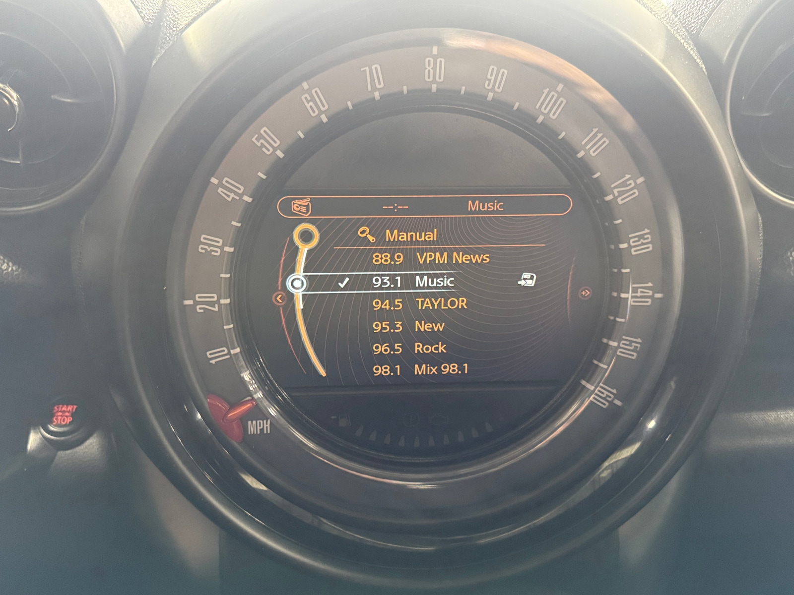 Thumbnail: 2016 MINI Cooper Countryman - 3