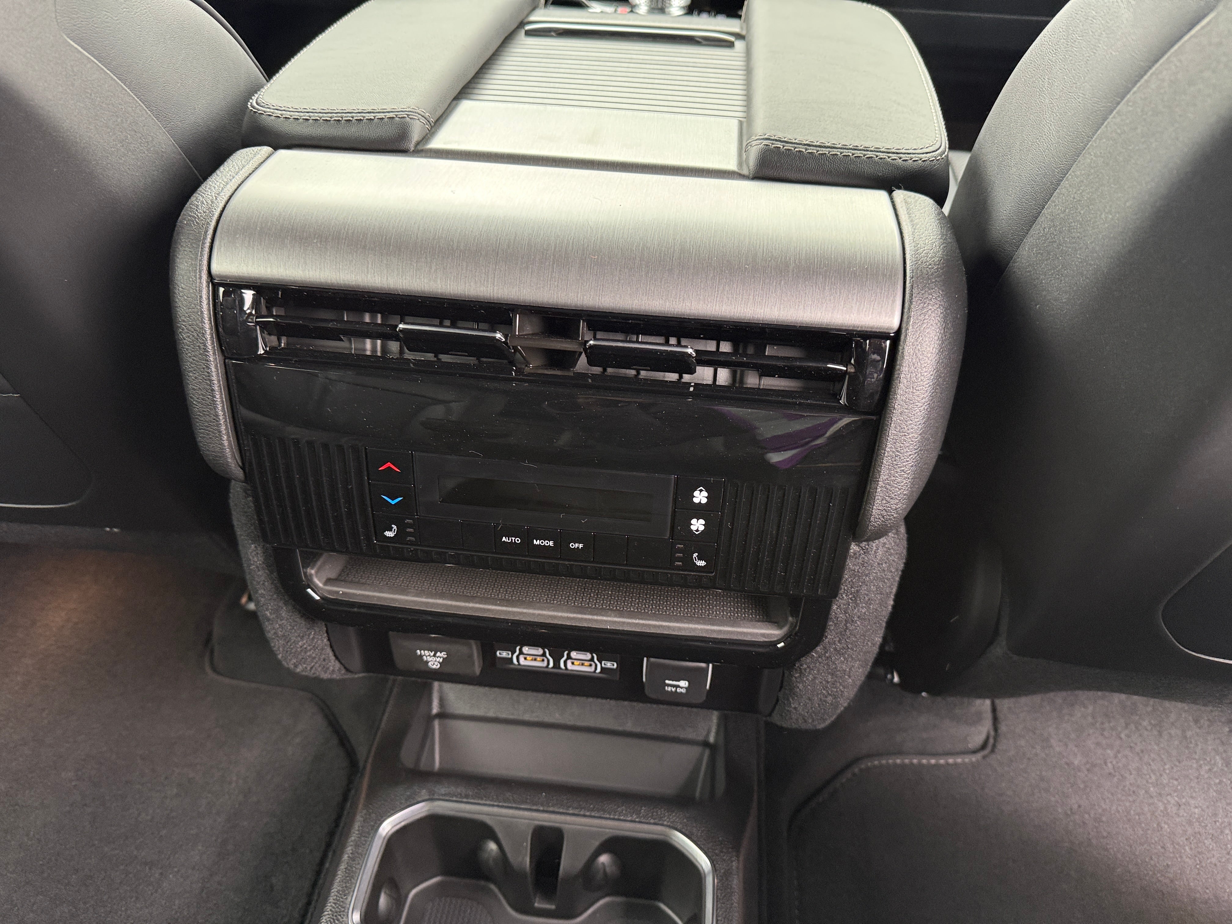 2026 Jeep Grand Wagoneer L Limited Altitude - Photo 6
