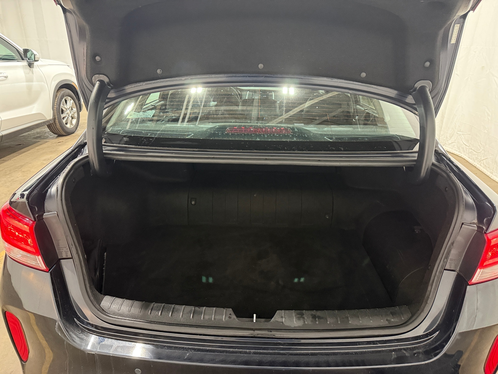 Thumbnail: 2018 Kia Optima - 6